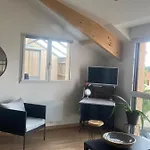 شقة Loft Avec Terrasse Pour 4 Pers A 3km Du Circuit Avec Garage Au Calme