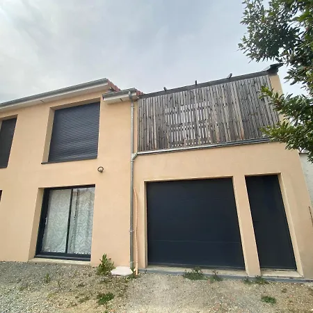 Loft Avec Terrasse Pour 4 Pers A 3km Du Circuit Avec Garage Au Calme Apartament *