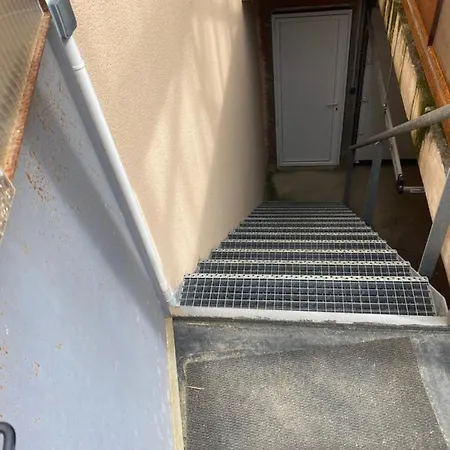 Loft Avec Terrasse Pour 4 Pers A 3km Du Circuit Avec Garage Au Calme * Le Mans