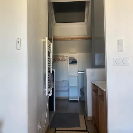 Loft Avec Terrasse Pour 4 Pers A 3km Du Circuit Avec Garage Au Calme Le Mans