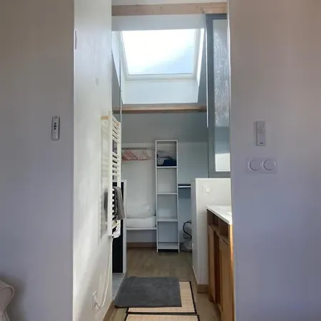 Loft Avec Terrasse Pour 4 Pers A 3km Du Circuit Avec Garage Au Calme Apartman Le Mans