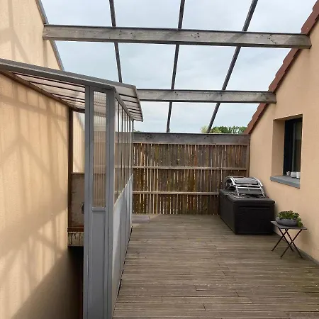 Loft Avec Terrasse Pour 4 Pers A 3km Du Circuit Avec Garage Au Calme شقة *