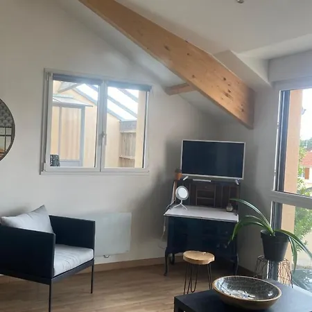 Apartment Loft Avec Terrasse Pour 4 Pers A 3km Du Circuit Avec Garage Au Calme