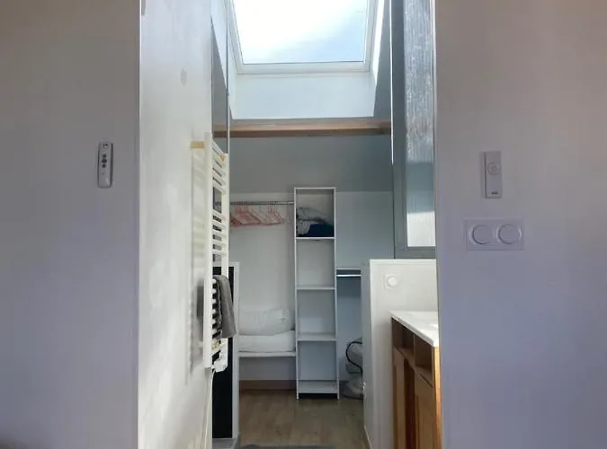 Loft Avec Terrasse Pour 4 Pers A 3km Du Circuit Avec Garage Au Calme Apartman Le Mans