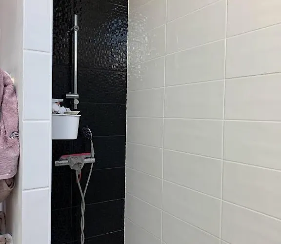 Apartman Loft Avec Terrasse Pour 4 Pers A 3km Du Circuit Avec Garage Au Calme Le Mans