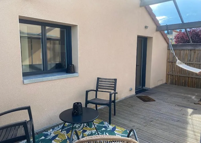 Loft Avec Terrasse Pour 4 Pers à 3km Du Circuit Avec Garage Au Calme Le Mans